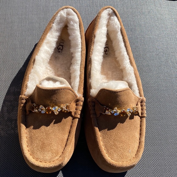 **LAST PAIR** Rare NWT UGG Charm Gem Ansley Slippers-box included sz 8 - Picture 12 of 17